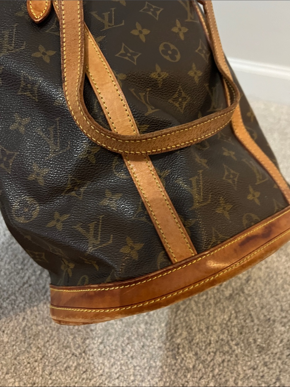 Louis Vuitton Monogram Canvas Bucket Tote with Tan Leather Trim - Picture 5 of 6